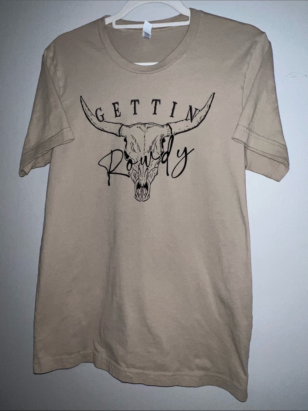 Bella + Canvas Gettin’ Rowdy Skull Size M Graphic Tee